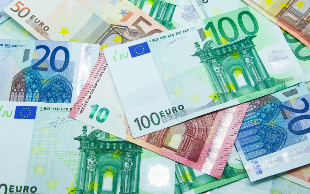 Seimo verdiktas renginių nesulaukusiems vartotojams: pinigai – tik po metų!