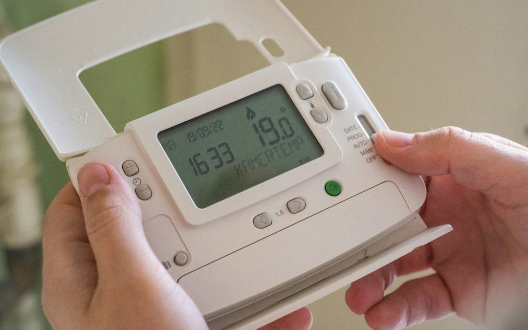 Jungia jėgas energetinėms problemoms spręsti
